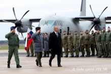 Minister Gajdo slvnostne odovzdal vojakom do uvania prv lietadlo Spartan